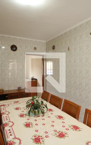 Casa à venda com 210m², 4 quartos e 3 vagasCopa