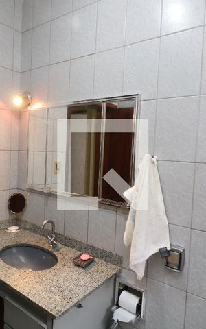 Casa à venda com 210m², 4 quartos e 3 vagasBanheiro