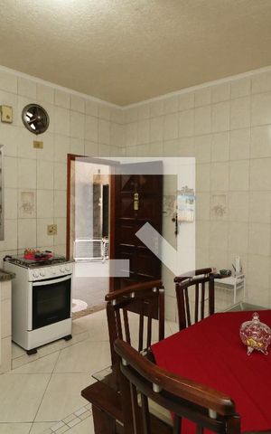 Casa à venda com 210m², 4 quartos e 3 vagasCozinha 