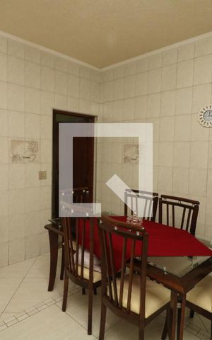 Casa à venda com 210m², 4 quartos e 3 vagasCozinha 