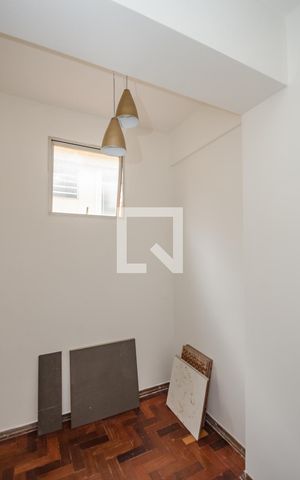 Apartamento para alugar com 96m², 2 quartos e 1 vaga Apartamento para alugar com 96m², 2 quartos e 1 vagaQuarto de Serviço