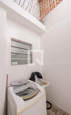 Casa à venda com 290m², 5 quartos e 3 vagas Casa à venda com 290m², 5 quartos e 3 vagasÁrea de Serviço