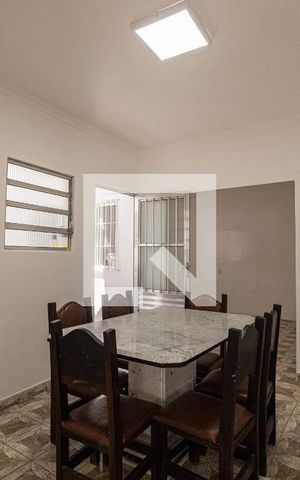 Casa à venda com 290m², 5 quartos e 3 vagas Casa à venda com 290m², 5 quartos e 3 vagasCopa e Cozinha
