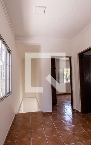 Casa à venda com 290m², 5 quartos e 3 vagas Casa à venda com 290m², 5 quartos e 3 vagasHall dormitorios