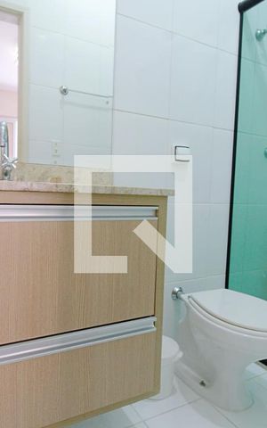 Casa de condomínio à venda com 104m², 2 quartos e 2 vagas Casa de condomínio à venda com 104m², 2 quartos e 2 vagasBanheiro da Suíte 1