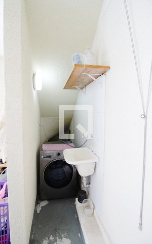 Casa de condomínio à venda com 104m², 2 quartos e 2 vagas Casa de condomínio à venda com 104m², 2 quartos e 2 vagasÁrea de Serviço