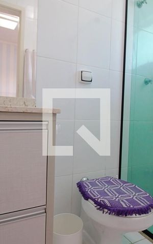 Casa de condomínio à venda com 104m², 2 quartos e 2 vagas Casa de condomínio à venda com 104m², 2 quartos e 2 vagasBanheiro da Suíte 2