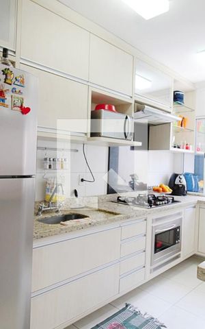 Casa de condomínio à venda com 104m², 2 quartos e 2 vagas Casa de condomínio à venda com 104m², 2 quartos e 2 vagasCozinha