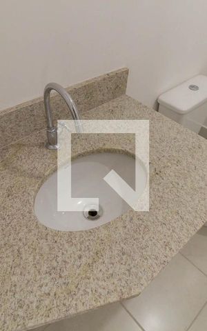 Apartamento para alugar com 45m², 2 quartos e sem vaga Apartamento para alugar com 45m², 2 quartos e sem vagaBanheiro