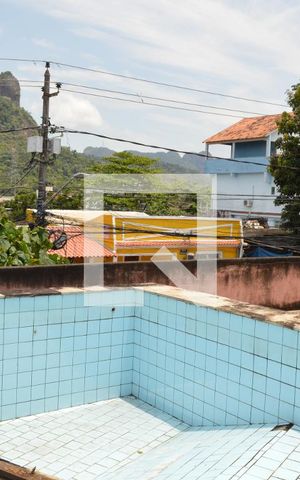 Casa à venda com 592m², 3 quartos e 5 vagasPiscina