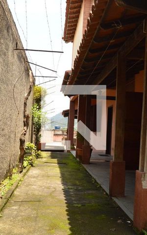 Casa à venda com 592m², 3 quartos e 5 vagasVaranda