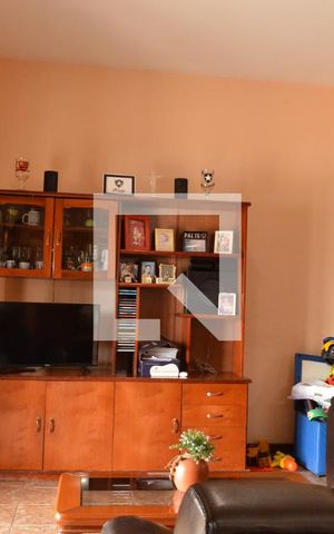 Casa à venda com 592m², 3 quartos e 5 vagasSala de TV