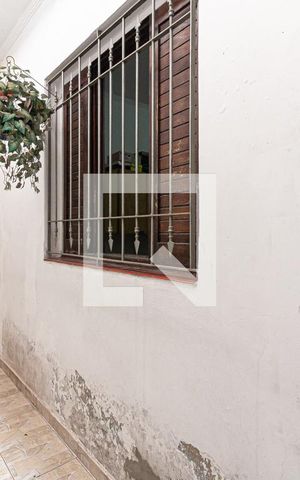 Casa à venda com 180m², 3 quartos e 2 vagas Casa à venda com 180m², 3 quartos e 2 vagasCorredor Externo