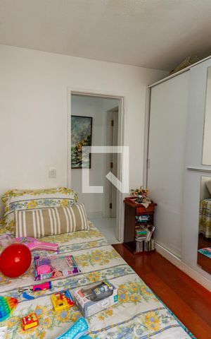 Apartamento à venda com 48m², 2 quartos e 2 vagas Apartamento à venda com 48m², 2 quartos e 2 vagasQuarto 1