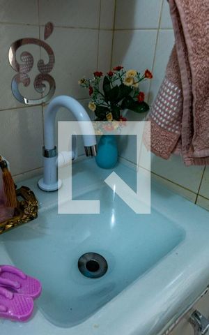 Apartamento à venda com 48m², 2 quartos e 2 vagas Apartamento à venda com 48m², 2 quartos e 2 vagasBanheiro