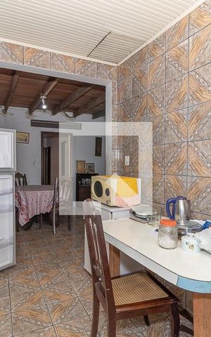 Casa à venda com 550m², 6 quartos e 3 vagas Casa à venda com 550m², 6 quartos e 3 vagasCozinha