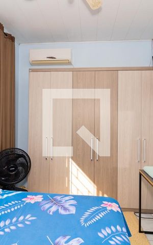 Casa à venda com 300m², 3 quartos e 2 vagas Casa à venda com 300m², 3 quartos e 2 vagasQuarto 1