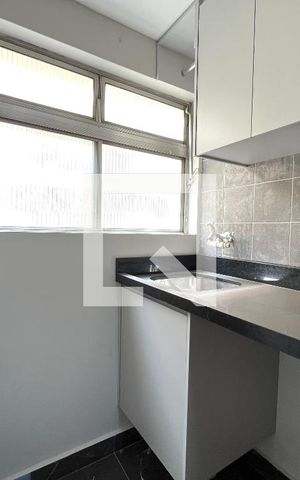 Apartamento para alugar com 48m², 1 quarto e sem vaga Apartamento para alugar com 48m², 1 quarto e sem vagaÁrea de Serviço