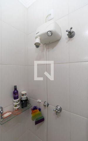 Casa para alugar com 240m², 3 quartos e 4 vagasBanheiro Social