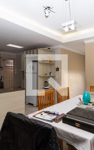 Casa para alugar com 240m², 3 quartos e 4 vagasSala