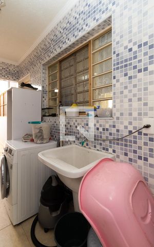 Casa para alugar com 240m², 3 quartos e 4 vagasÁrea de Serviço