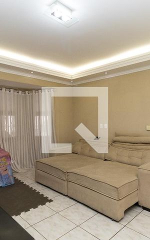 Casa para alugar com 240m², 3 quartos e 4 vagasSala