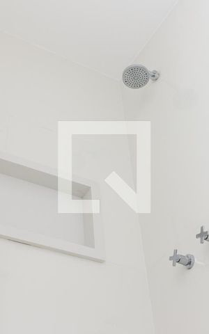 Apartamento à venda com 375m², 5 quartos e 3 vagas Apartamento à venda com 375m², 5 quartos e 3 vagasBanheiro da Suíte 1