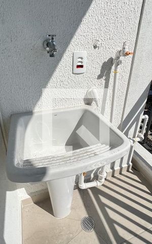 Apartamento à venda com 47m², 2 quartos e 1 vagaVaranda e Area de Serviço