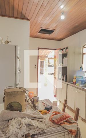 Casa à venda com 180m², 2 quartos e 2 vagasCozinha