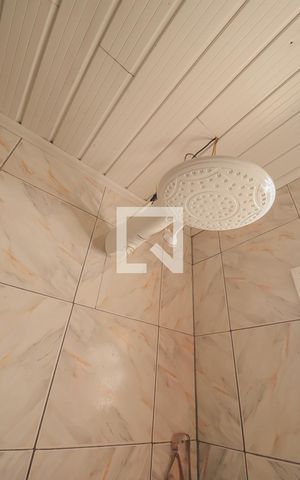 Casa à venda com 180m², 2 quartos e 2 vagasBanheiro 2