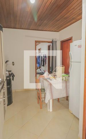 Casa à venda com 180m², 2 quartos e 2 vagasCozinha