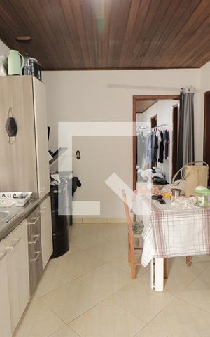 Casa à venda com 180m², 2 quartos e 2 vagasCozinha