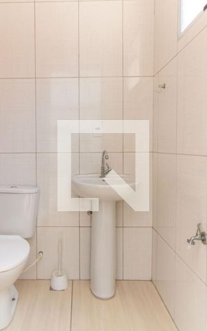Casa de condomínio à venda com 105m², 2 quartos e 2 vagas Casa de condomínio à venda com 105m², 2 quartos e 2 vagasBanheiro da Churrasqueira