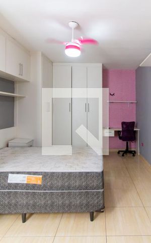 Casa de condomínio à venda com 105m², 2 quartos e 2 vagas Casa de condomínio à venda com 105m², 2 quartos e 2 vagasSuíte 01