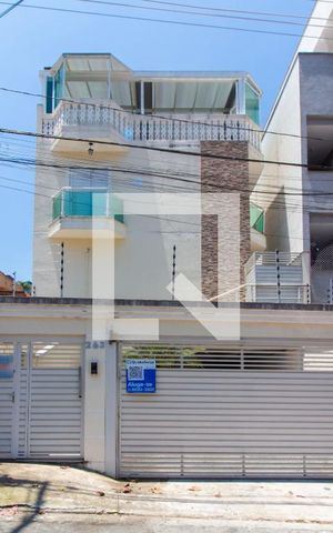 Casa de condomínio à venda com 105m², 2 quartos e 2 vagas Casa de condomínio à venda com 105m², 2 quartos e 2 vagasFachada
