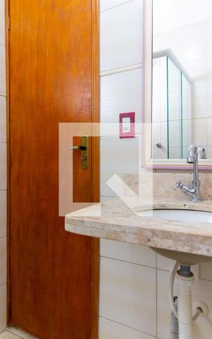 Casa de condomínio à venda com 105m², 2 quartos e 2 vagas Casa de condomínio à venda com 105m², 2 quartos e 2 vagasBanheiro da Suíte 01