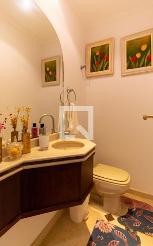Apartamento à venda com 303m², 4 quartos e 4 vagas Apartamento à venda com 303m², 4 quartos e 4 vagasLavabo