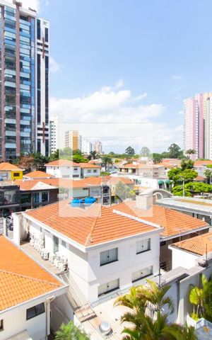 Apartamento à venda com 303m², 4 quartos e 4 vagas Apartamento à venda com 303m², 4 quartos e 4 vagasVista do Quarto 01