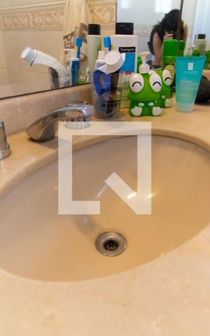 Apartamento à venda com 303m², 4 quartos e 4 vagas Apartamento à venda com 303m², 4 quartos e 4 vagasBanheiro da Suíte 02