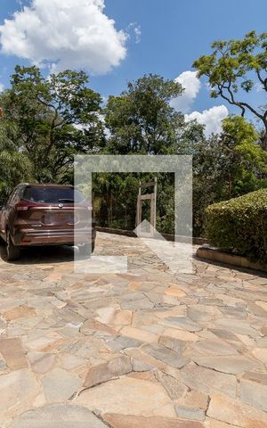 Casa à venda com 800m², 5 quartos e 7 vagasÁrea externa garagem