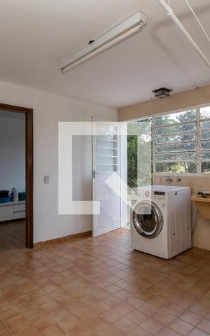 Casa à venda com 800m², 5 quartos e 7 vagasÁrea de serviço