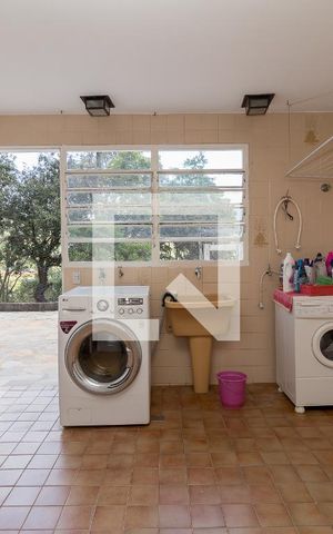 Casa à venda com 800m², 5 quartos e 7 vagasÁrea de serviço