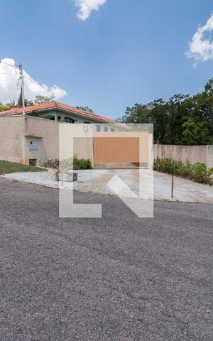 Casa à venda com 800m², 5 quartos e 7 vagasFachada