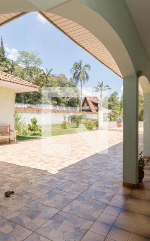 Casa à venda com 800m², 5 quartos e 7 vagasVaranda