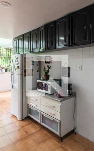 Apartamento à venda com 120m², 3 quartos e sem vagaCozinha e Área de Serviço
