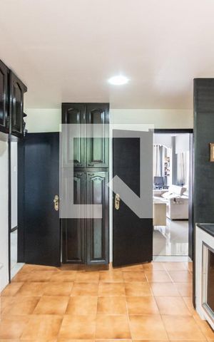 Apartamento à venda com 120m², 3 quartos e sem vagaCozinha e Área de Serviço