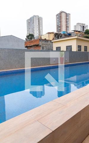 Apartamento à venda com 61m², 2 quartos e sem vagaÁrea comum - Piscina