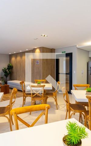 Apartamento à venda com 61m², 2 quartos e sem vagaÁrea comum - Salão de festas