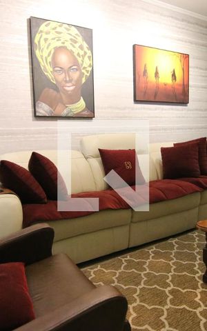 Casa à venda com 150m², 3 quartos e 2 vagasSala