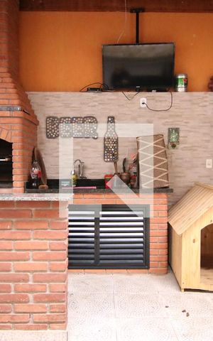 Casa à venda com 150m², 3 quartos e 2 vagasChurrasqueira